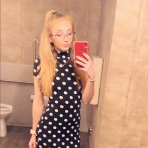 Meet your Posher, Sabrina